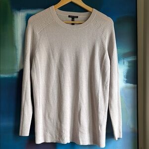 Eileen Fisher pale lavender 100% extra fine Marino Wool Crewneck Top